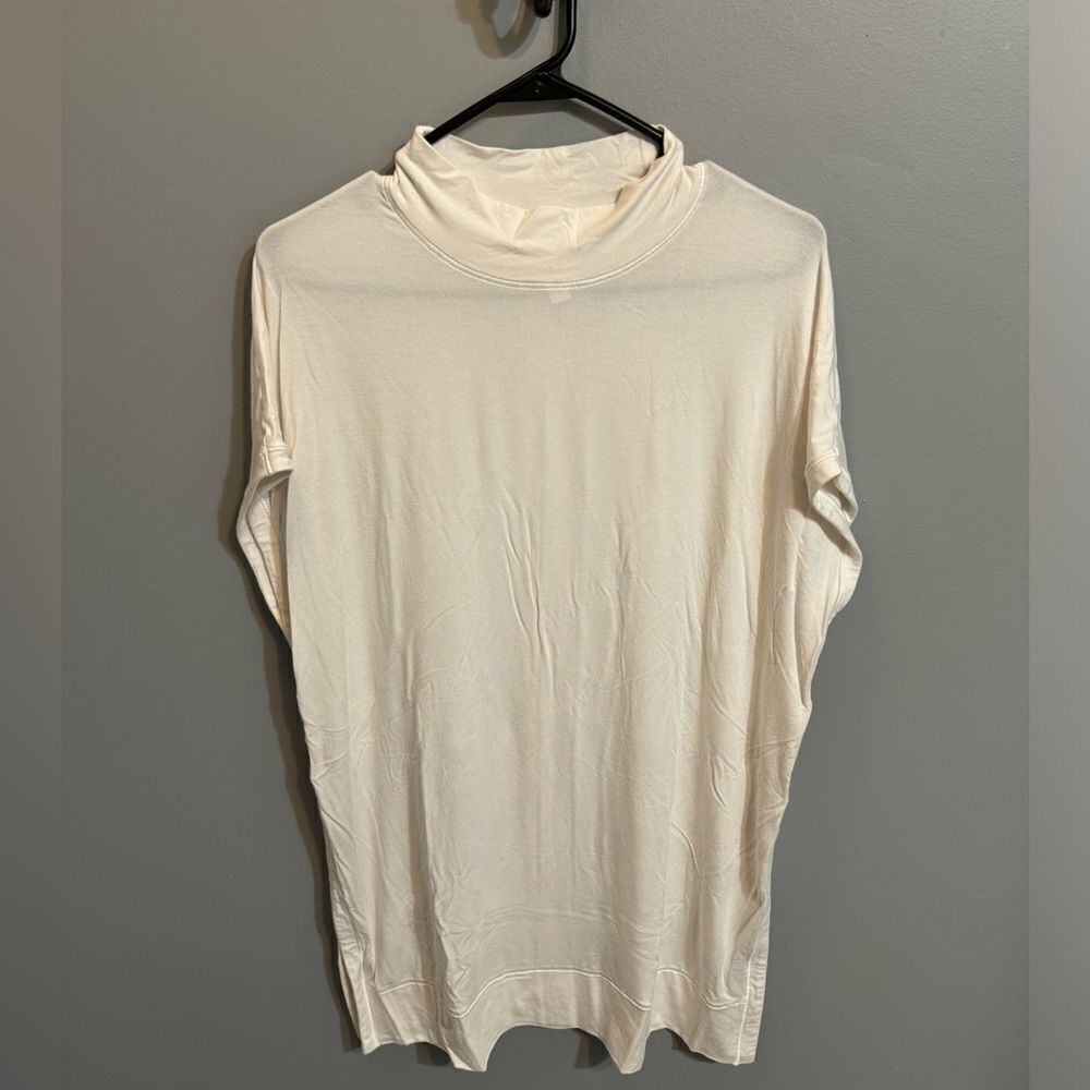 Athleta Weekender Tunic - Picture 3 of 12